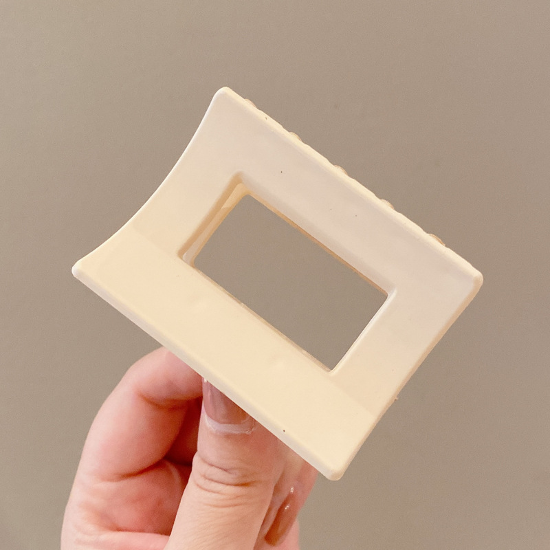 30 # ベージュ-スクエア