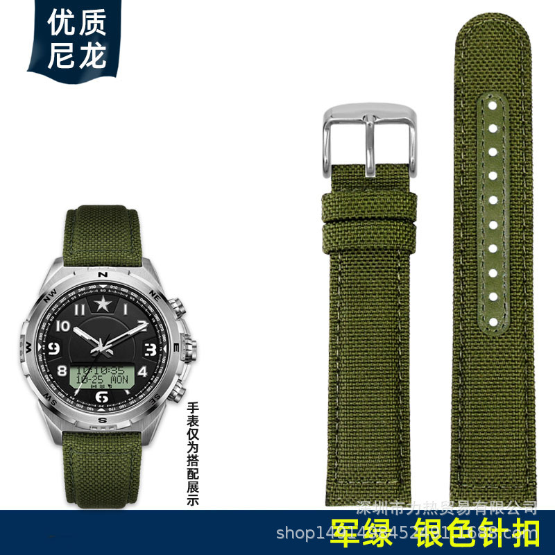 軍緑 -- 銀色のボタン