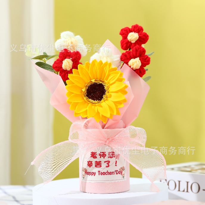 ひまわり抱きバケツ花-赤
