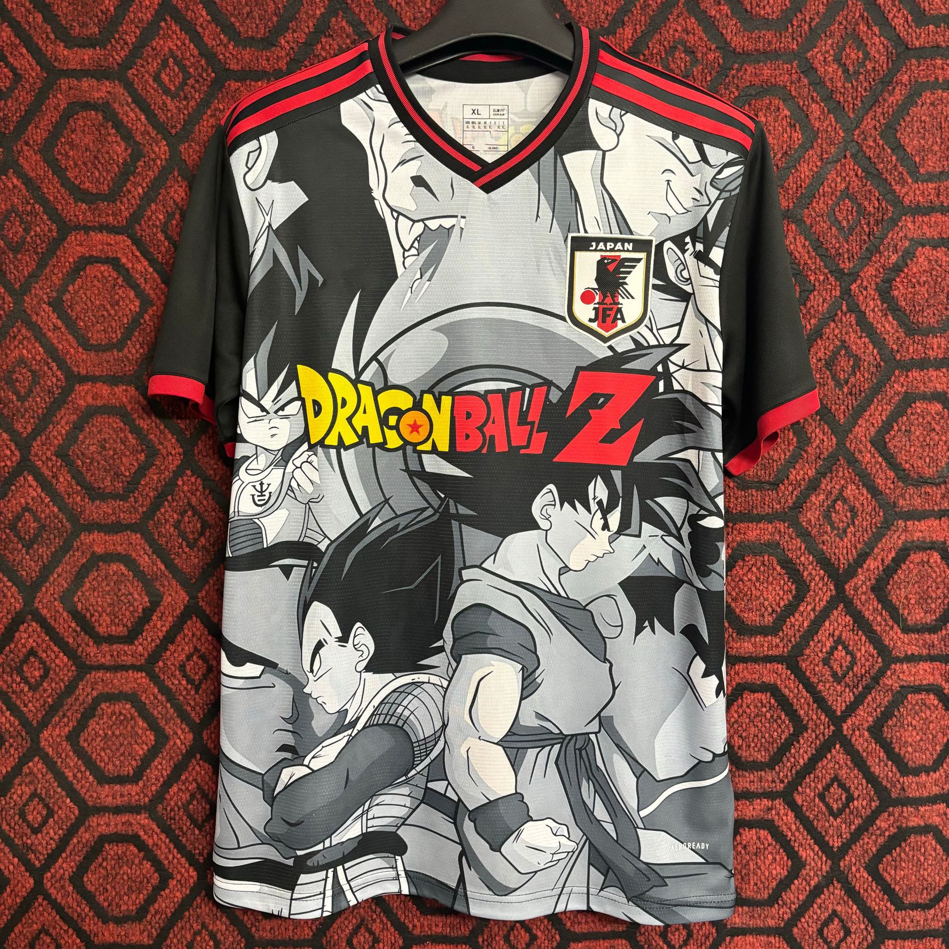 日本黒とグレー ドラゴンボール サイヤ