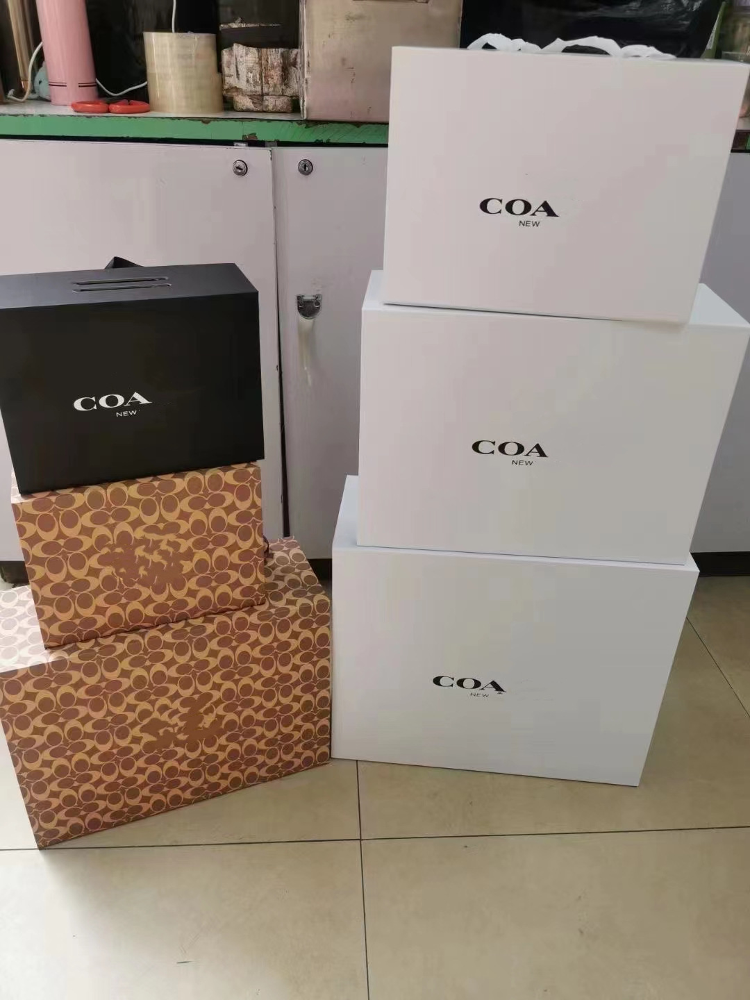 Coa Koujia ホワイト; 25×20×10 ミニ磁気折りたたみボックス;