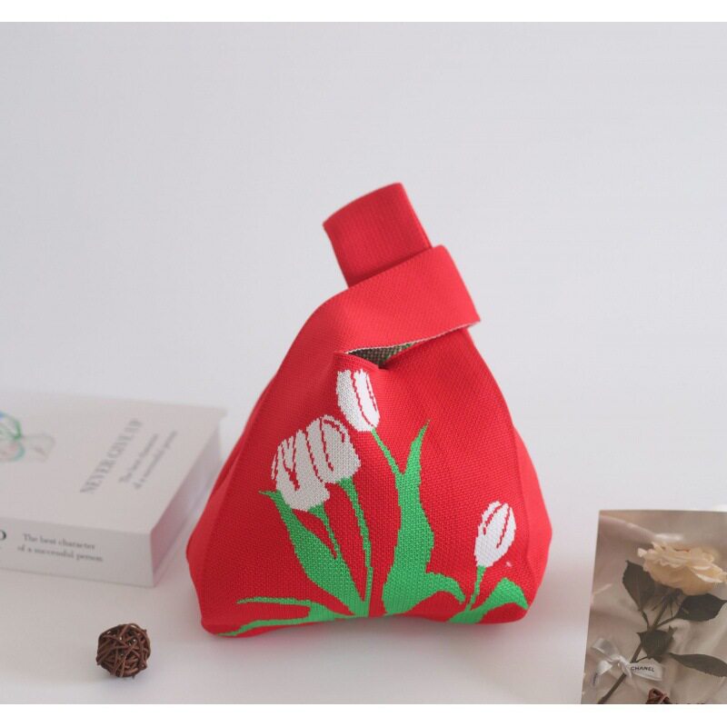 小さな草の花 - 赤