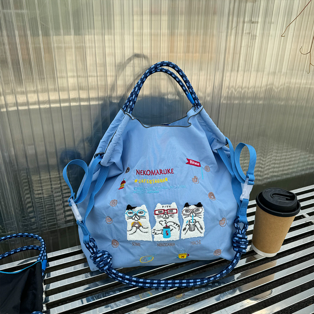 青い魚猫(ショルダーストラップは付属しません)