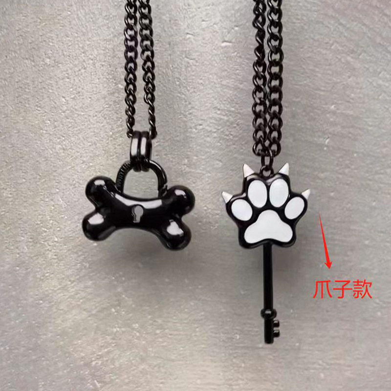 猫の爪のネックレス