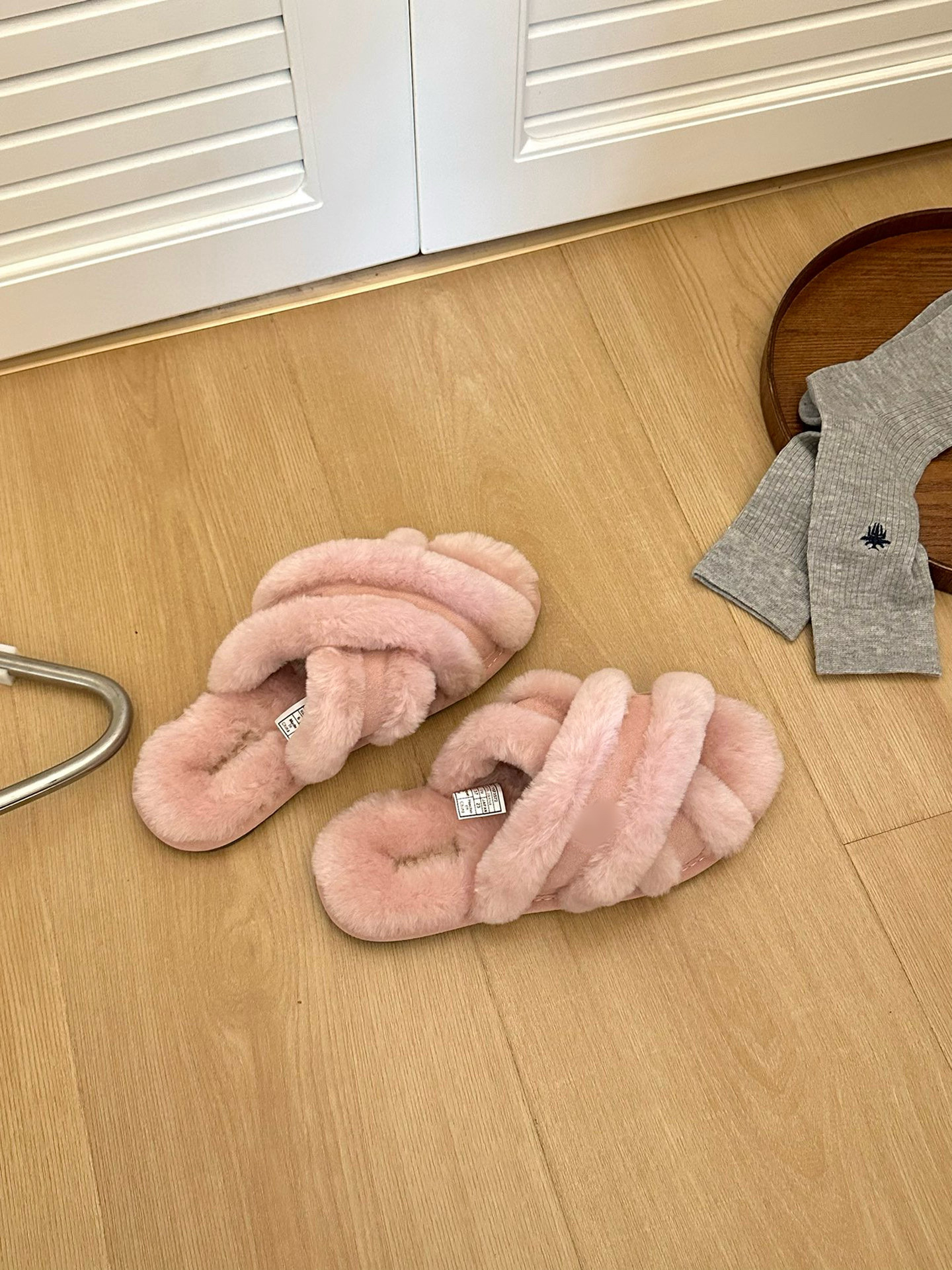 ピンク