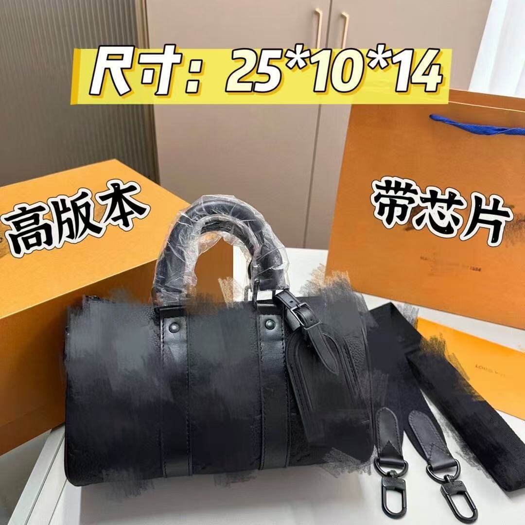 革製の枕
