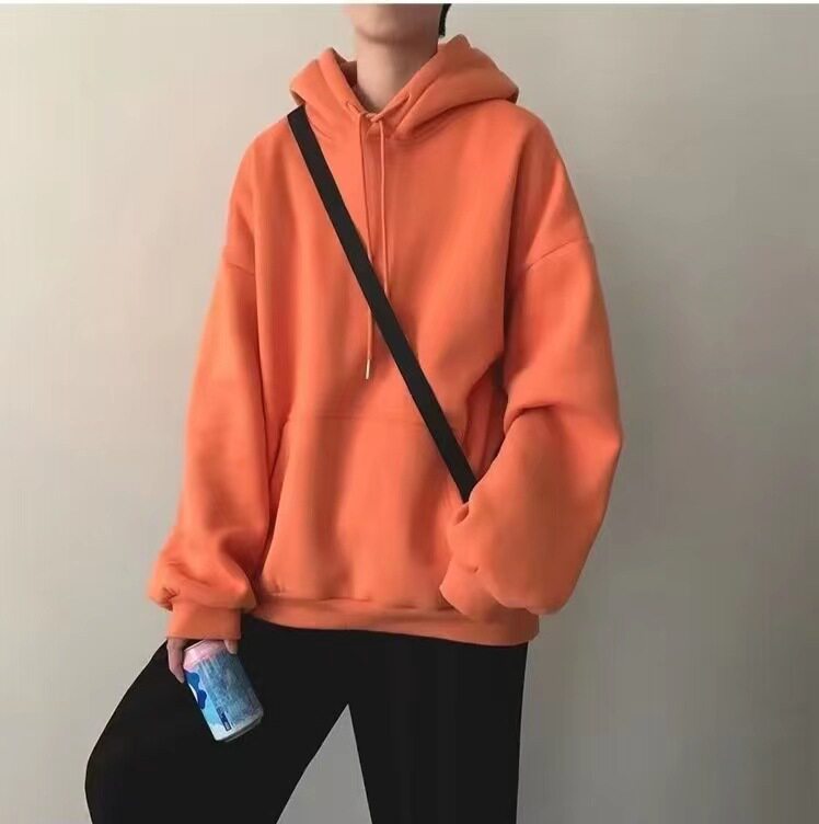 オレンジフード付きスウェット