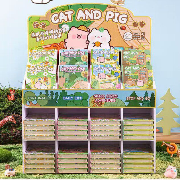 爪とフンフンの日常（展示スタンド付き80枚混合写真）