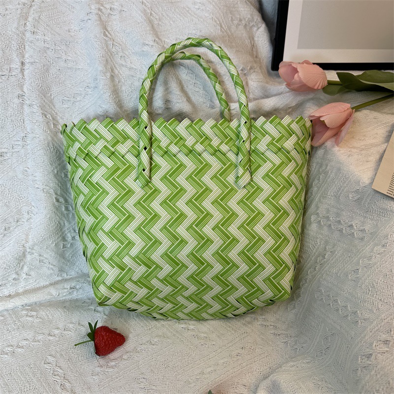 中号草緑