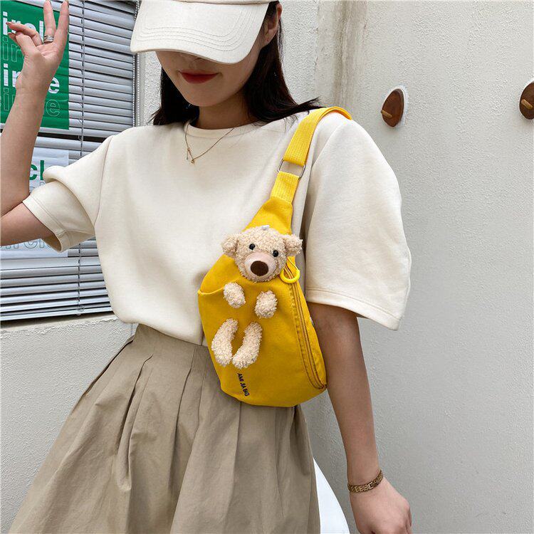 黄色