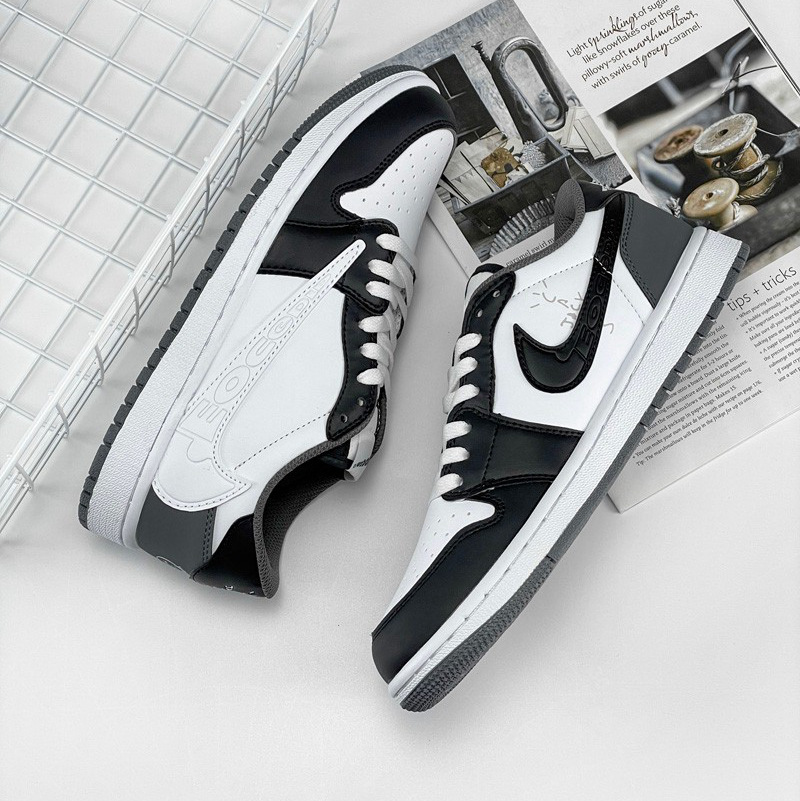 aj1 ロートップ - 黒と白のバーブ