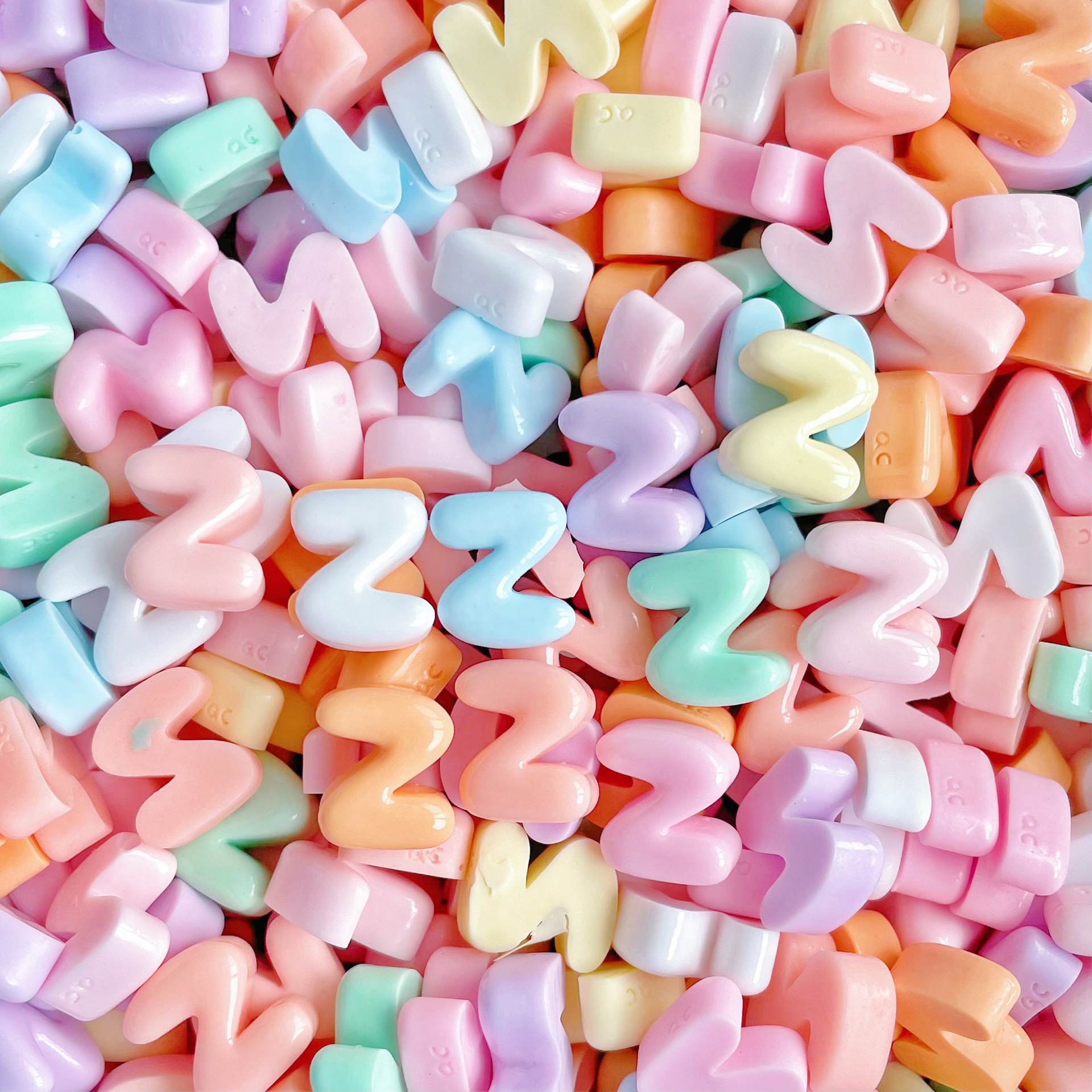 26 * アルファベットZの混色はランダムです。