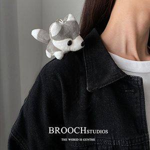 毛绒哈士奇胸针