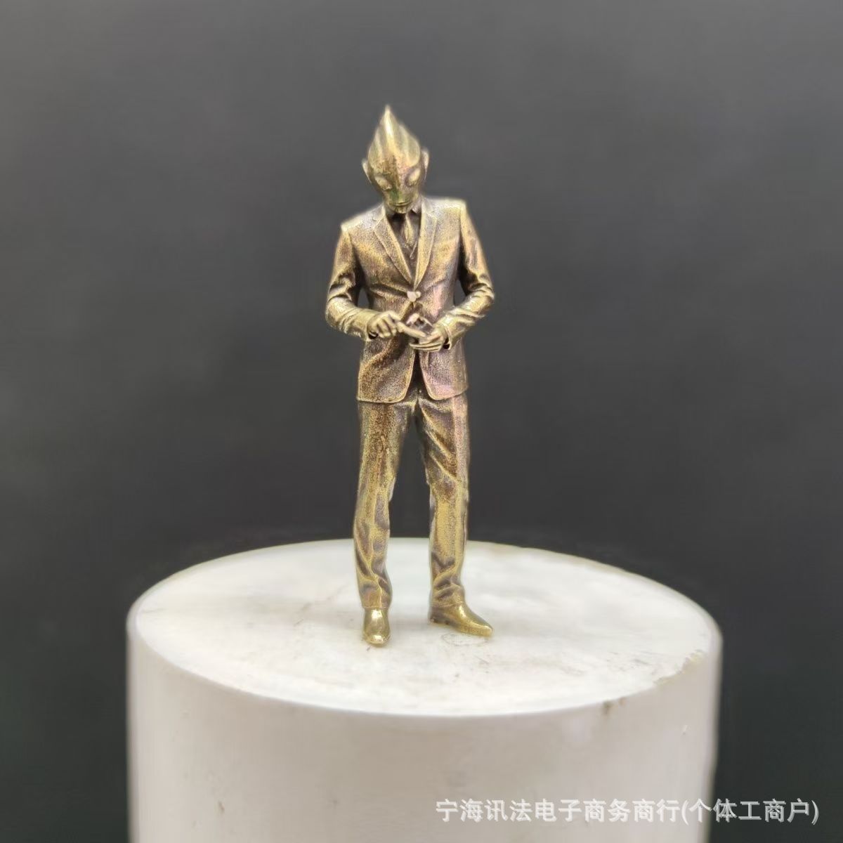 ソーシャルウルトラマンティガスーツ