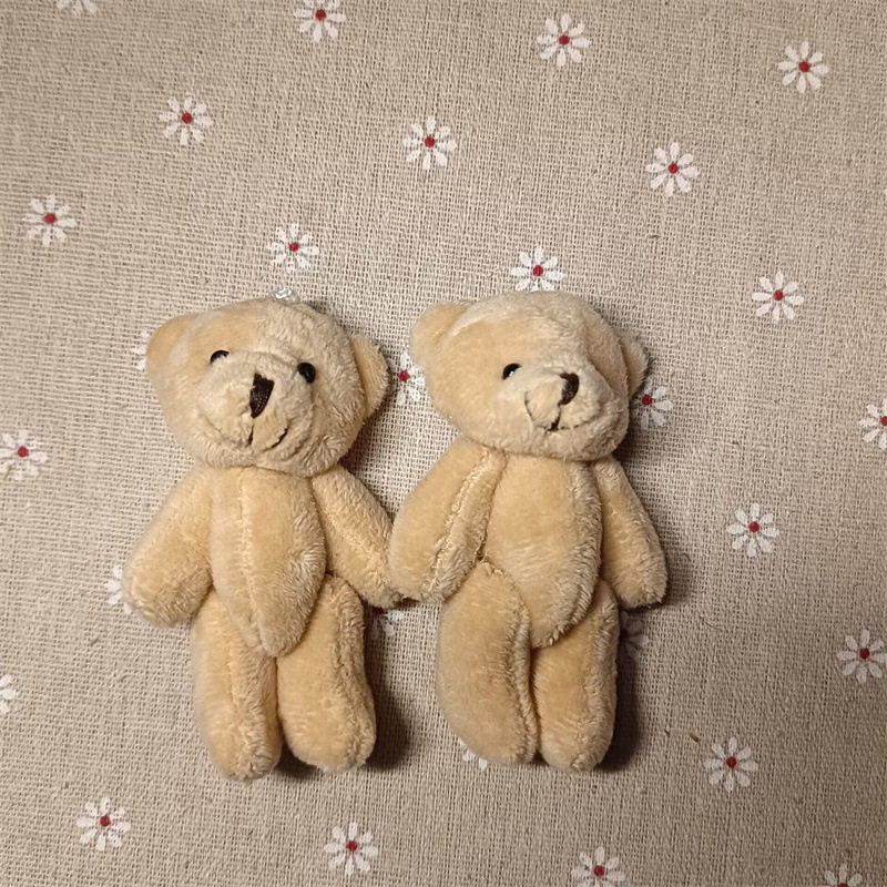 8センチ9センチ杏色の毛の長い熊