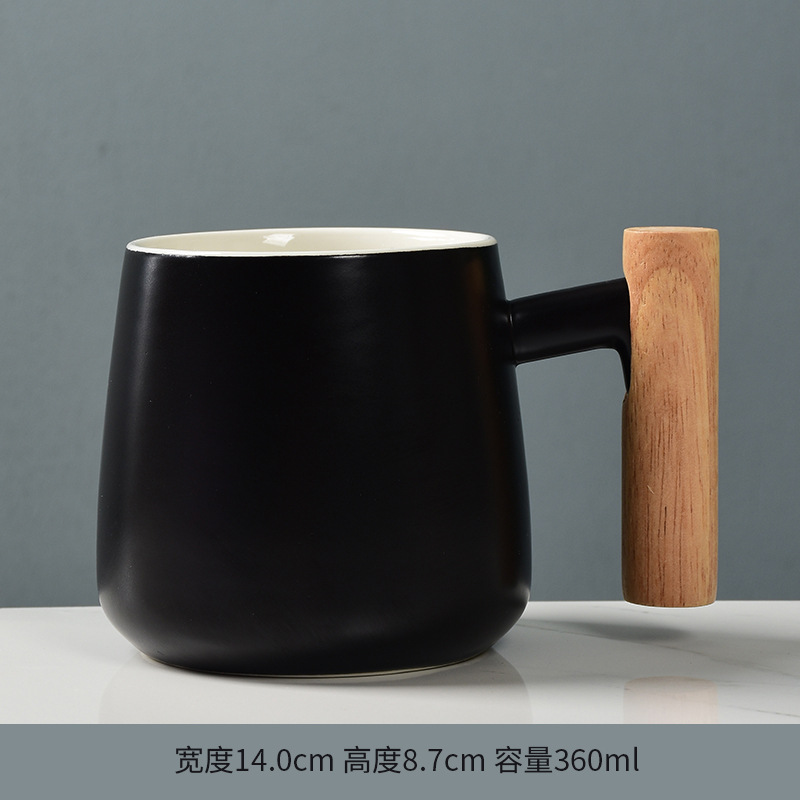 黒のコップ