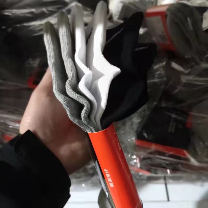 オールシーズンミドルチューブ ブラック、ホワイト、グレーをチェック