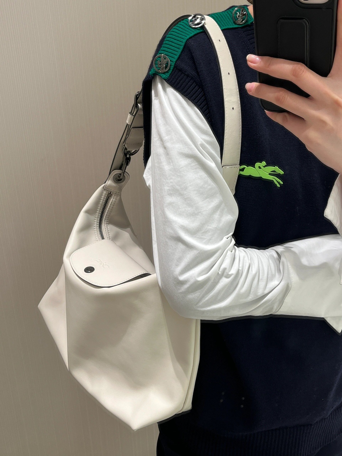 ミルクホワイト