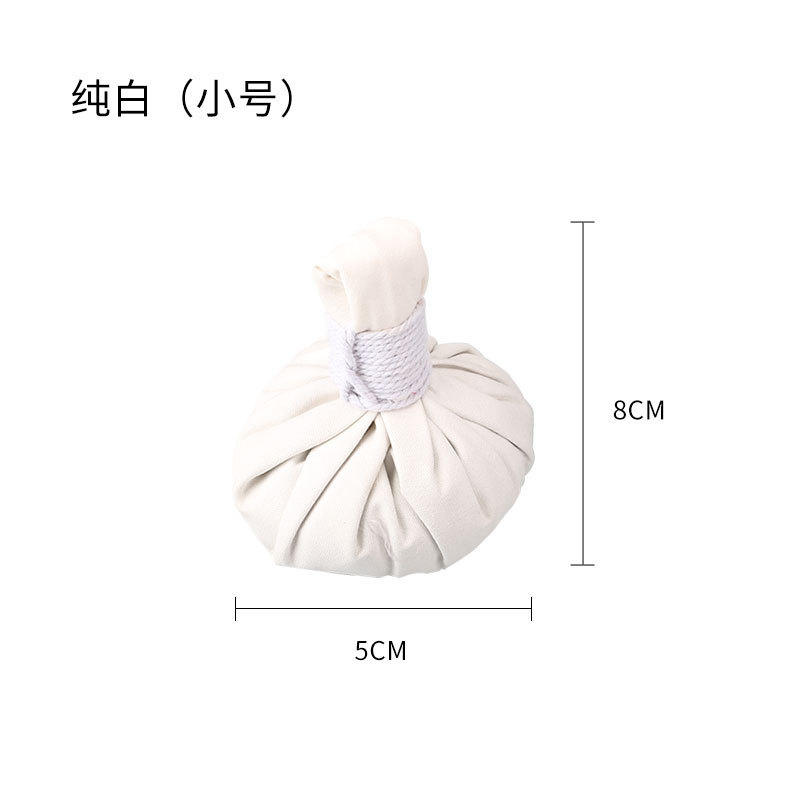 真っ白なボール