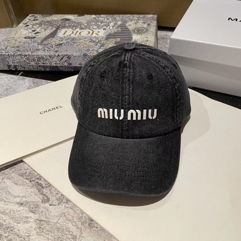 ミュウミュウ ブラック