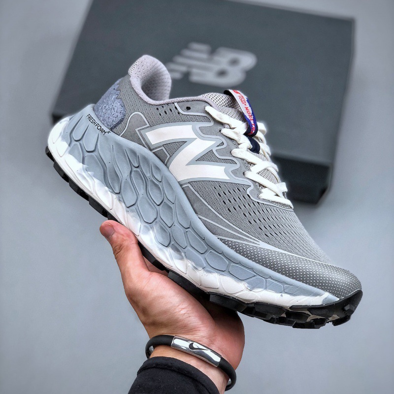 NB V3 グレー