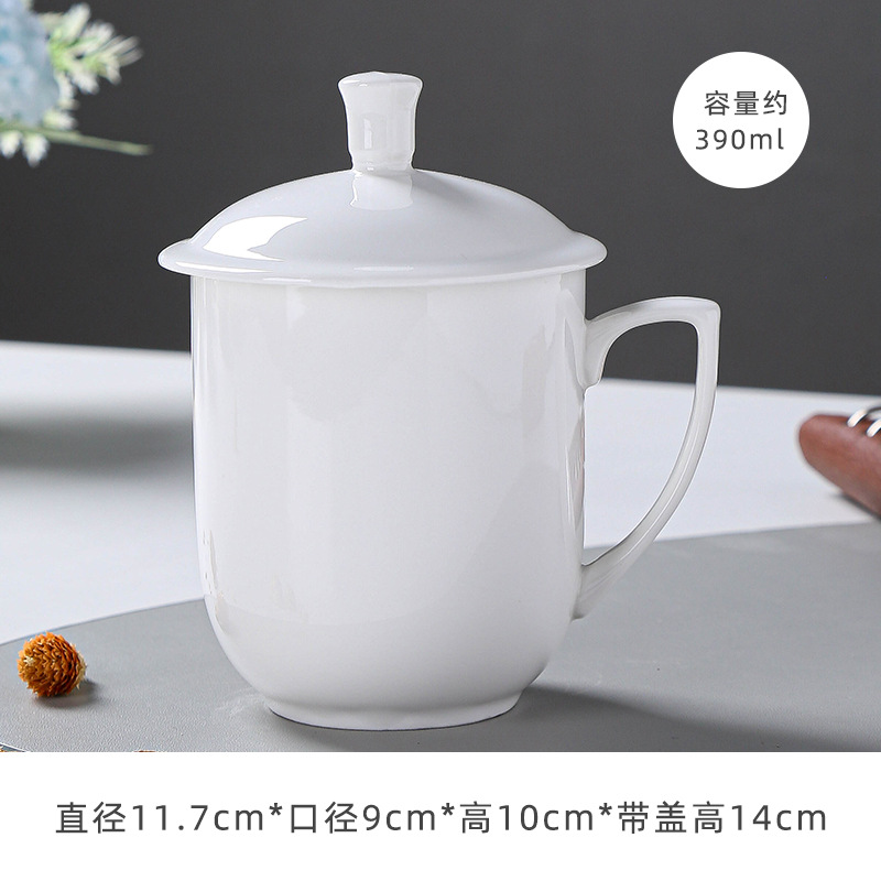 真っ白な水滴カップ