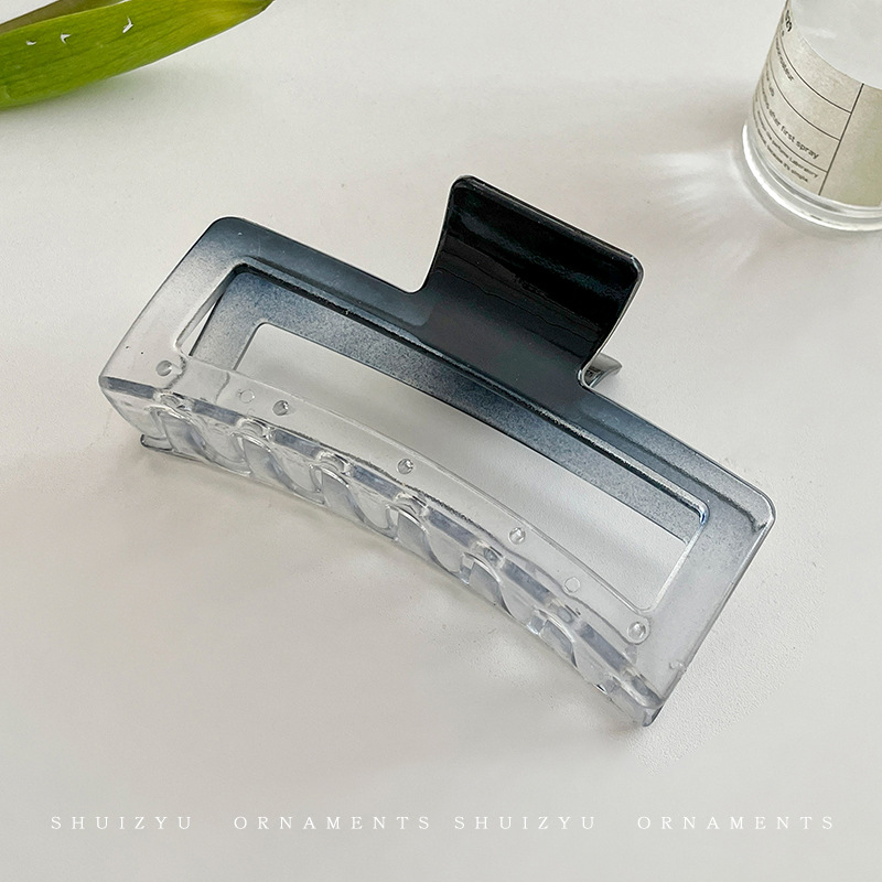 70 # グラデーション黒スクエア