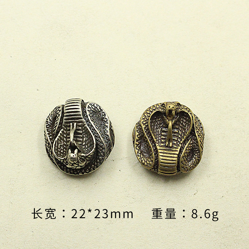 コブラの銅の金