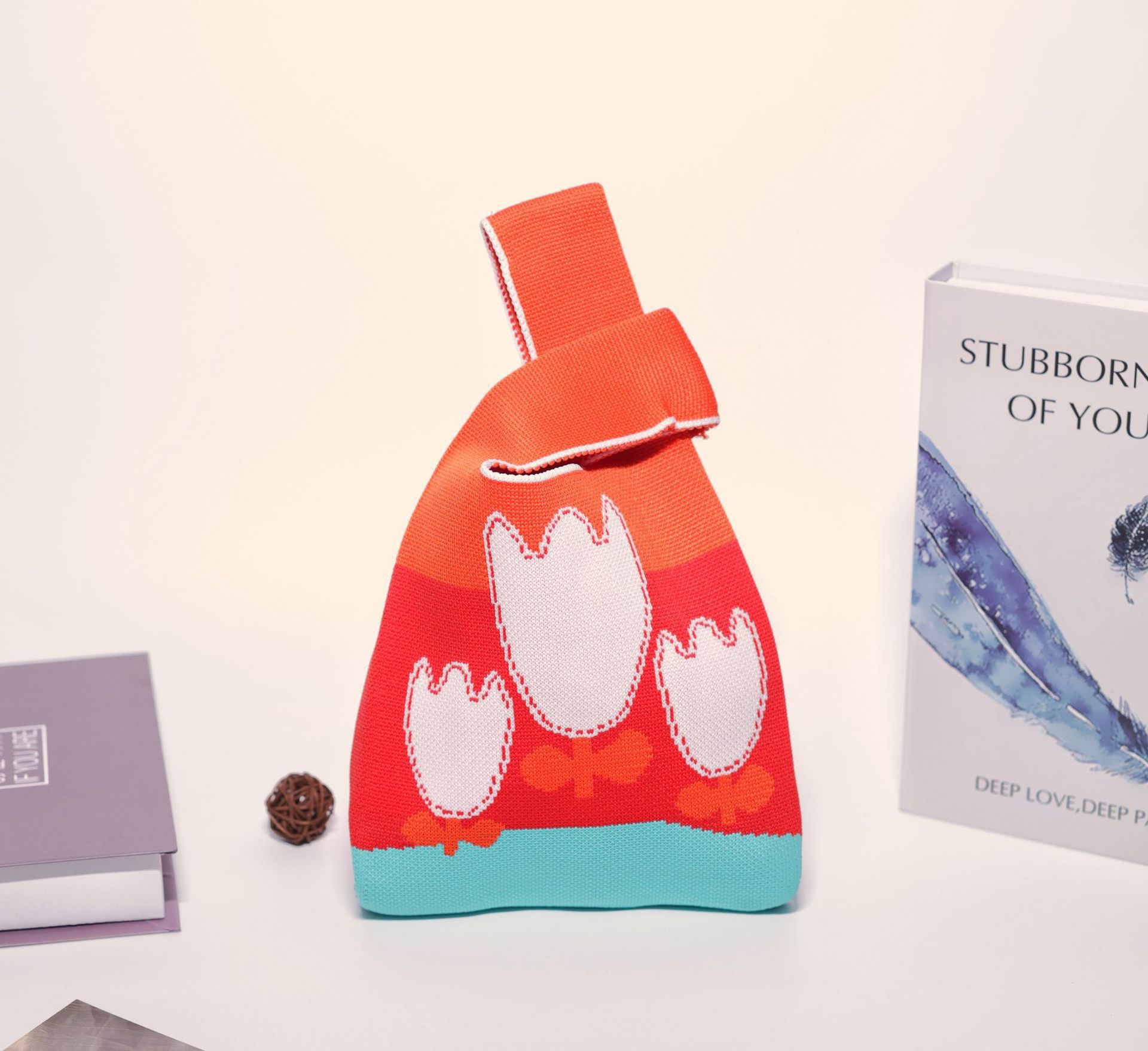 小さな花のカラーブロックオレンジレッド