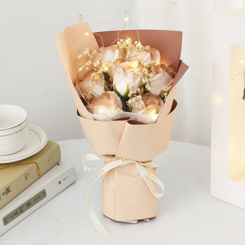 満天星 + 7輪のバラ【カプチーノ】ランプ付きプレゼントバッグ