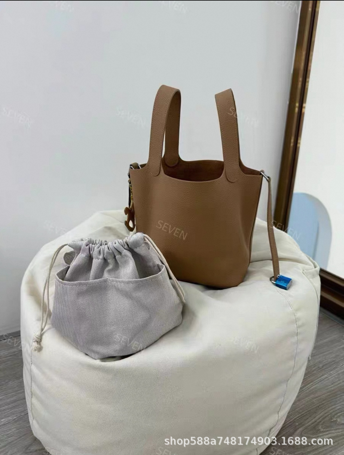 ゴールデンブラウン Lサイズ18cm+内ポケット一層牛革