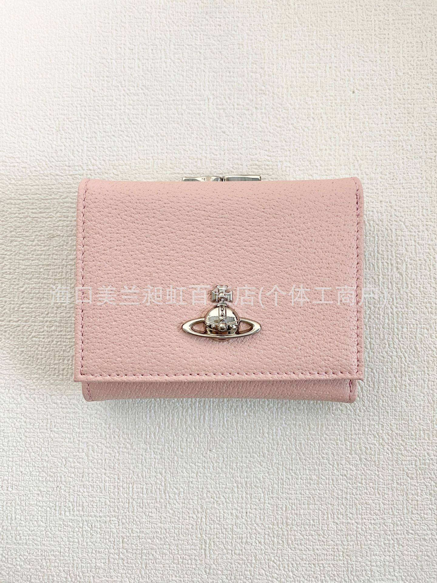 ピンクのピッグスキン財布