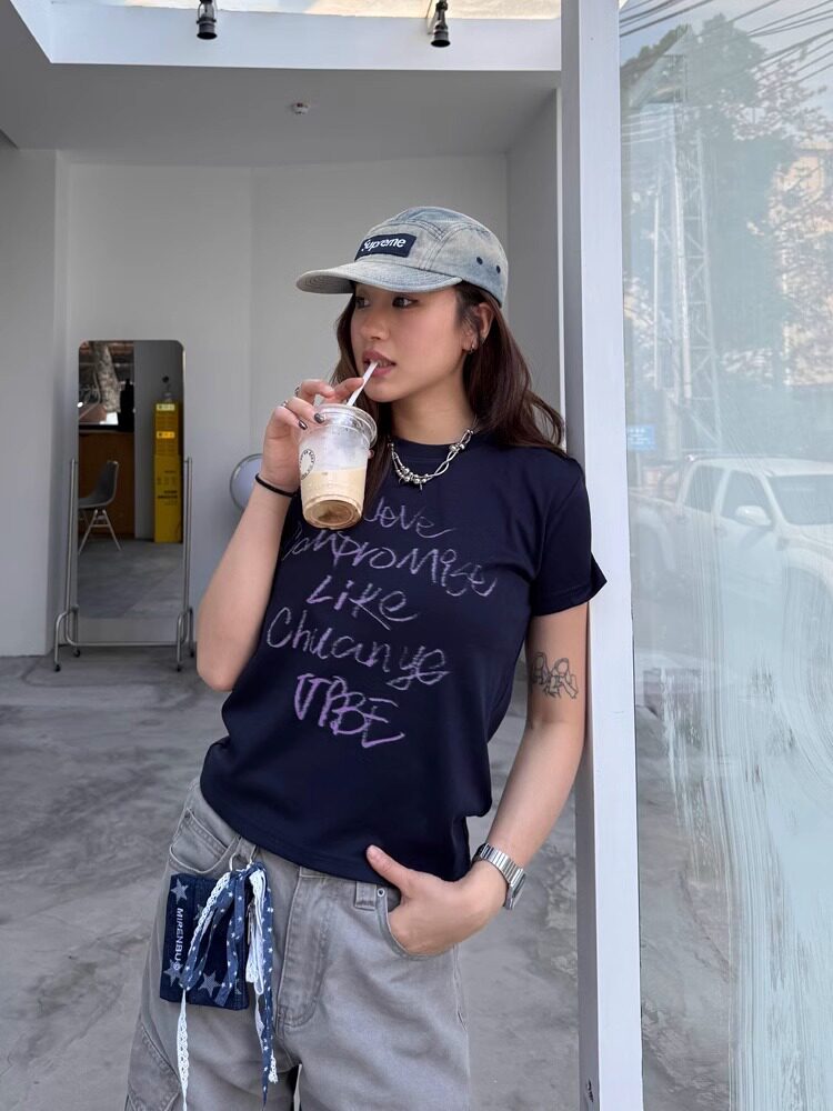 ネイビーブルー