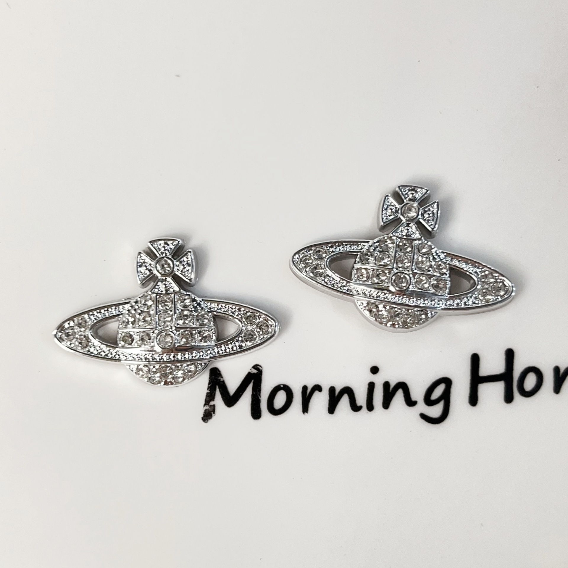 スモールサターン シルバー 28×18mm