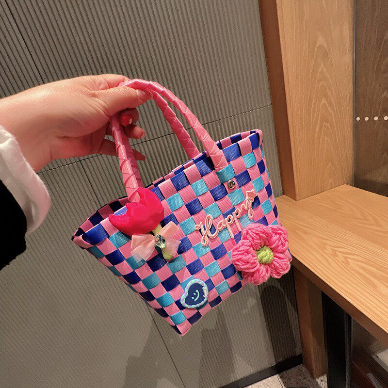 濃淡ブルー、ローズピンク、チューリップ