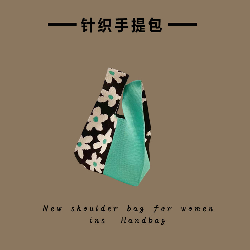 ヒョナの花-黒と緑