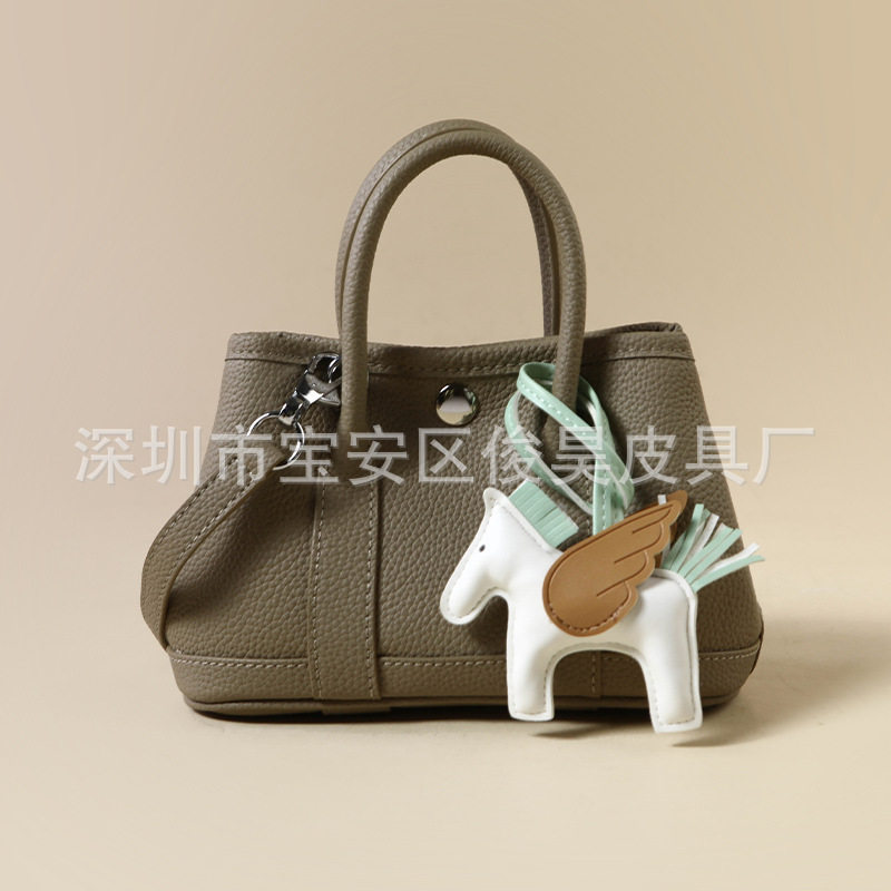 エレファントグレー 19cm（ポニー付き）