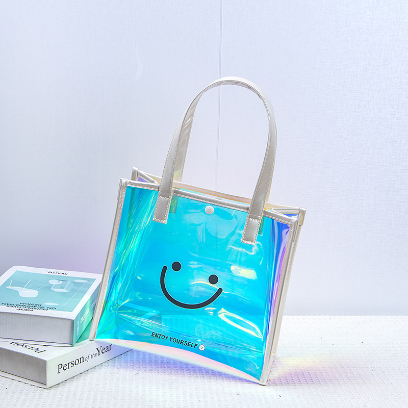 26*24*12cm;19;自信に満ちた笑顔
