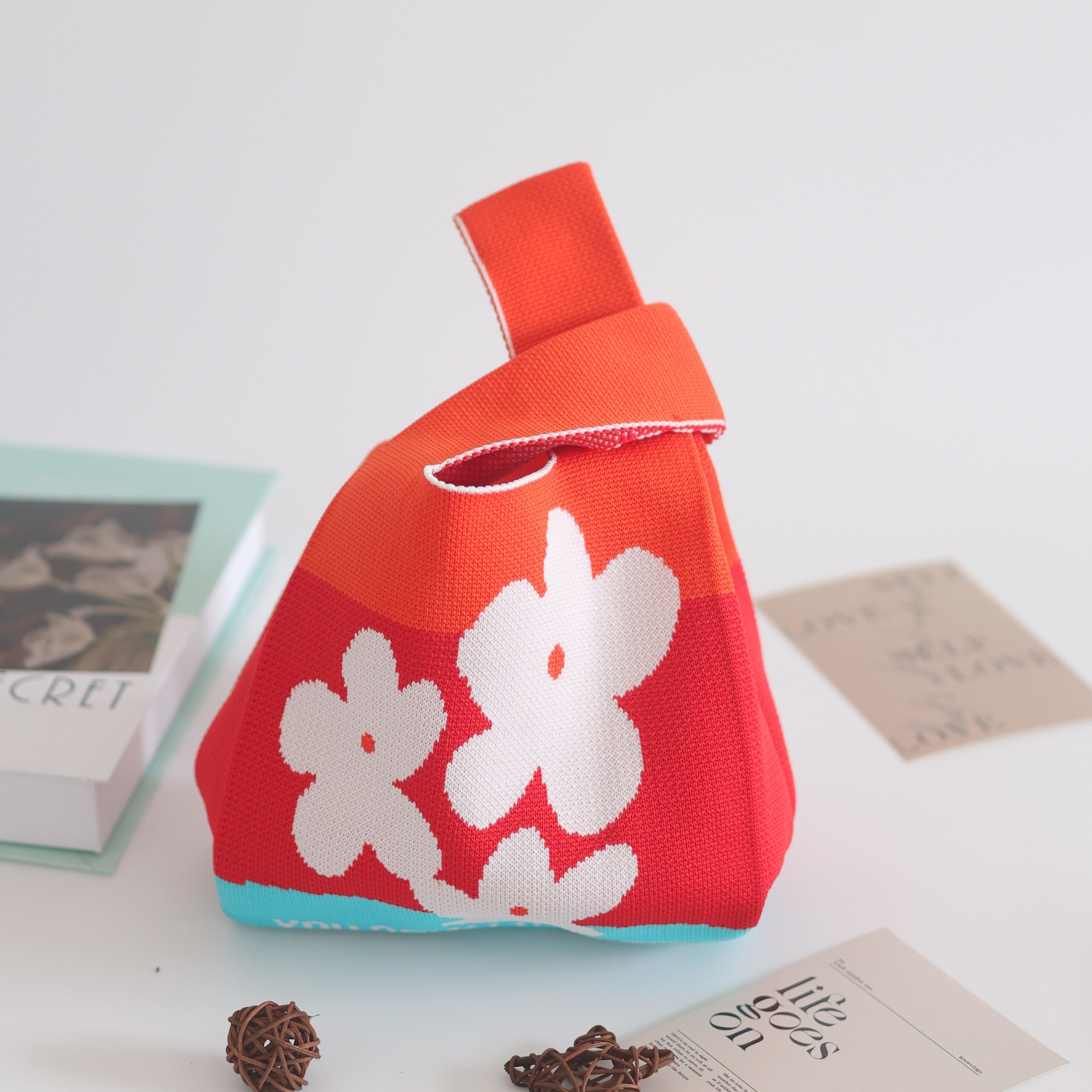 3つの花 - オレンジ