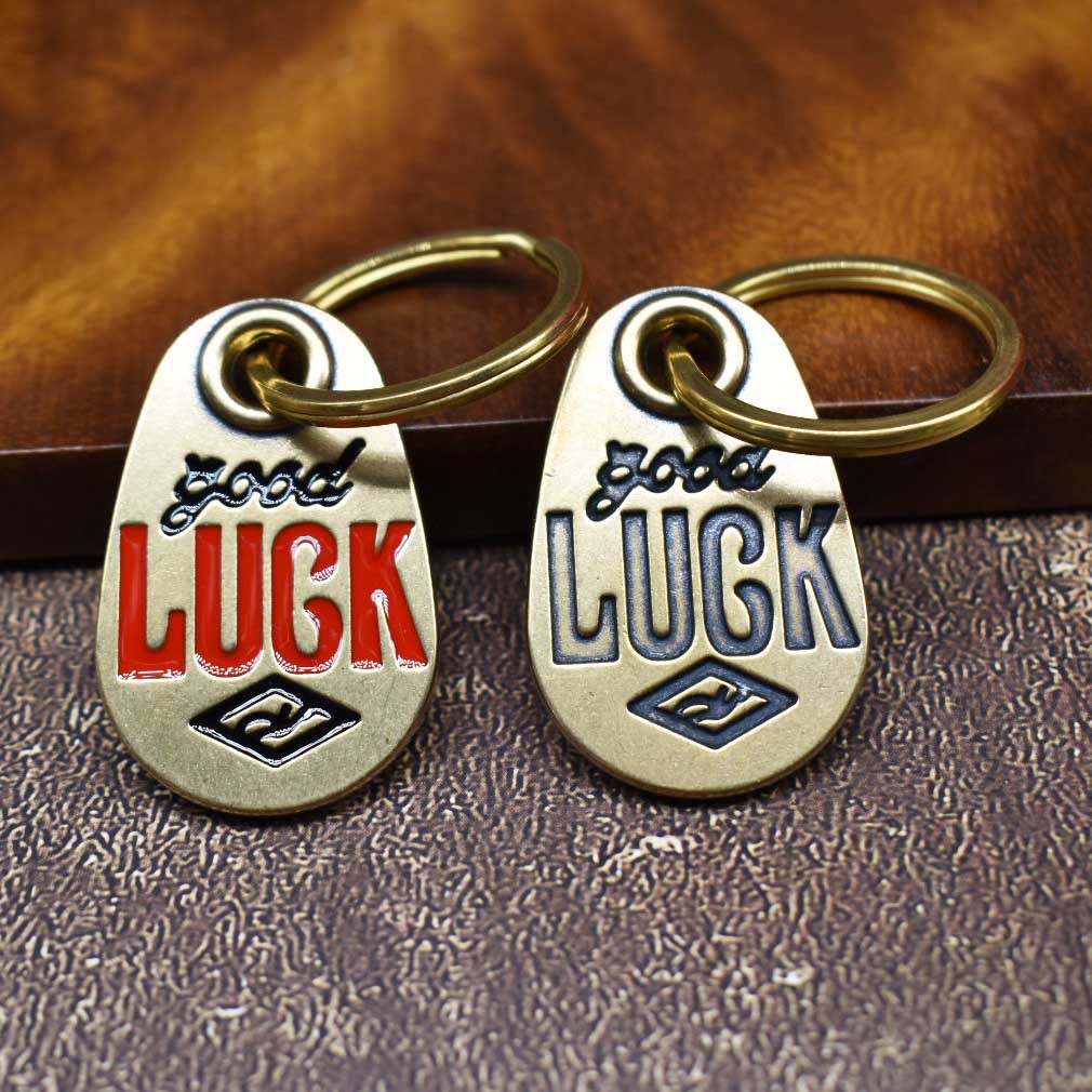 レッドオイルLUCK銅メダル+キーホルダー