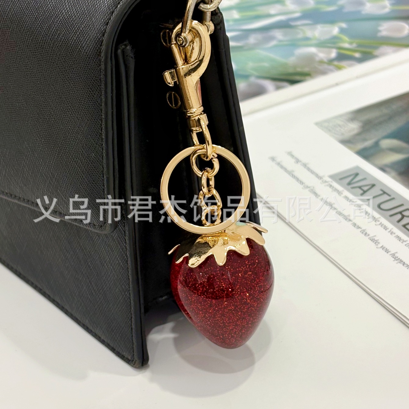 ACK25-072 赤いイチゴ