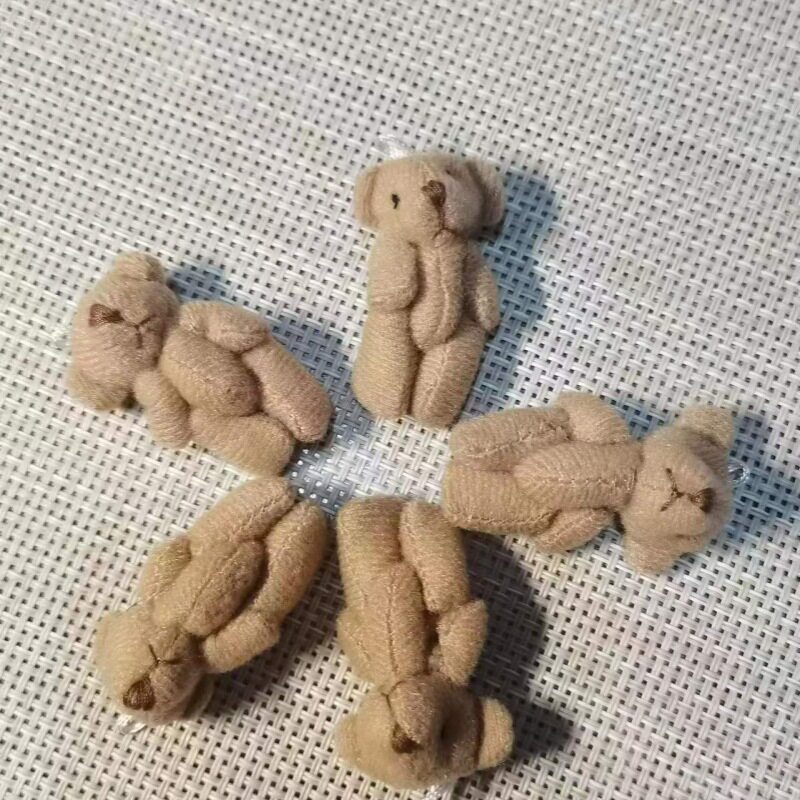 4.5cm ブラウンの毛むくじゃらのクマ