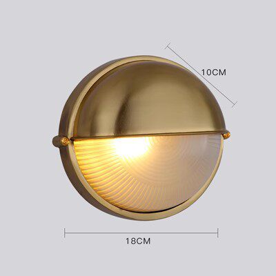 丸い金色のトランペット