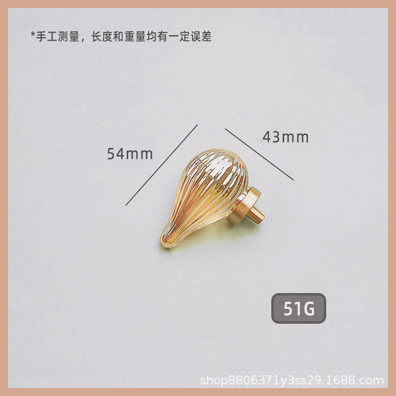 シャンパンクリスタルの雨粒