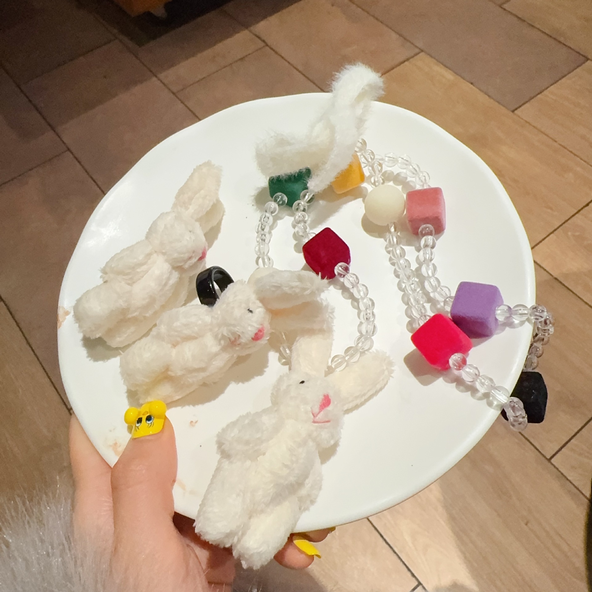 白ウサギのネックレス