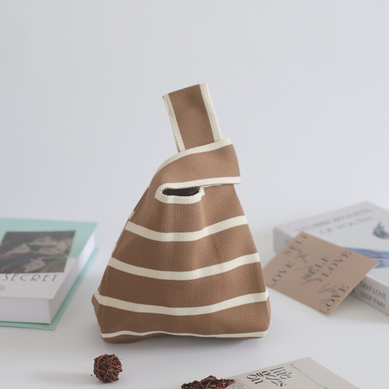 細い横縞 - カードの色