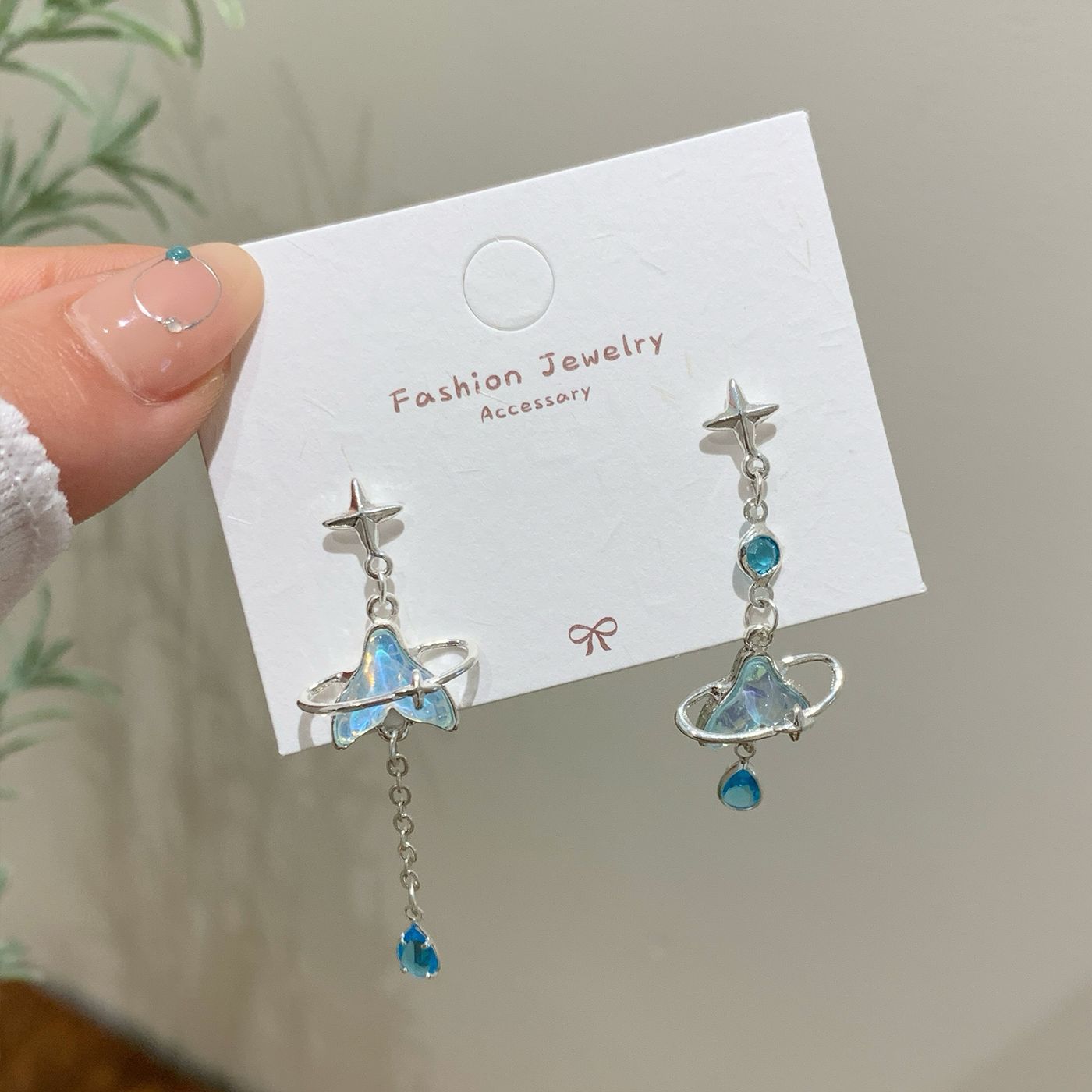 OC32 ブルーフィッシュテールペンダント