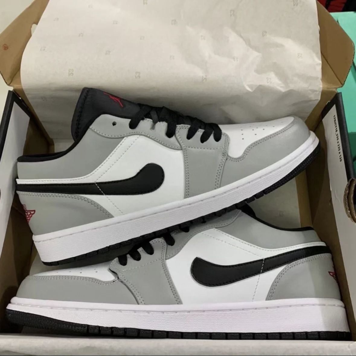 AJ ロートップ タバコの灰