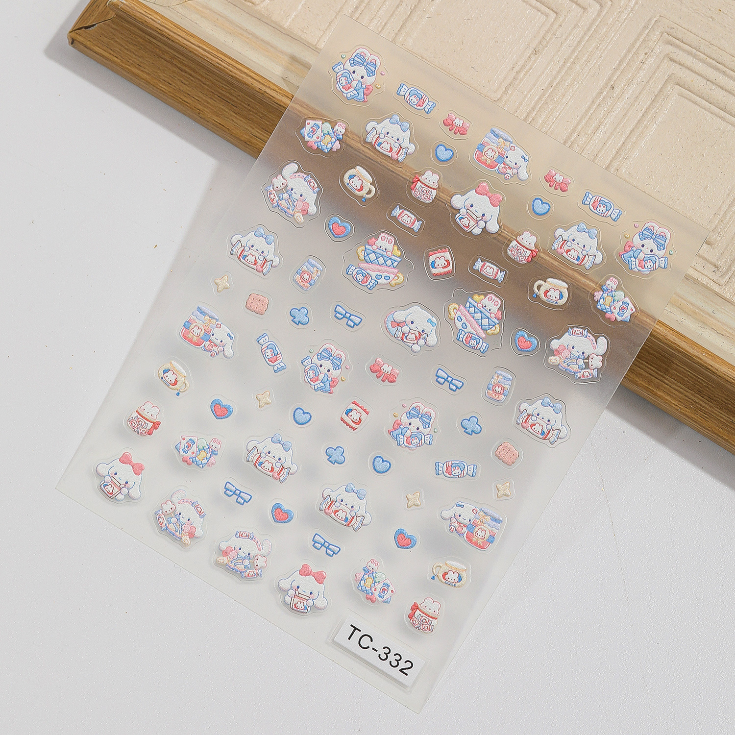 TC-332 ジェイドシナモンドッグ