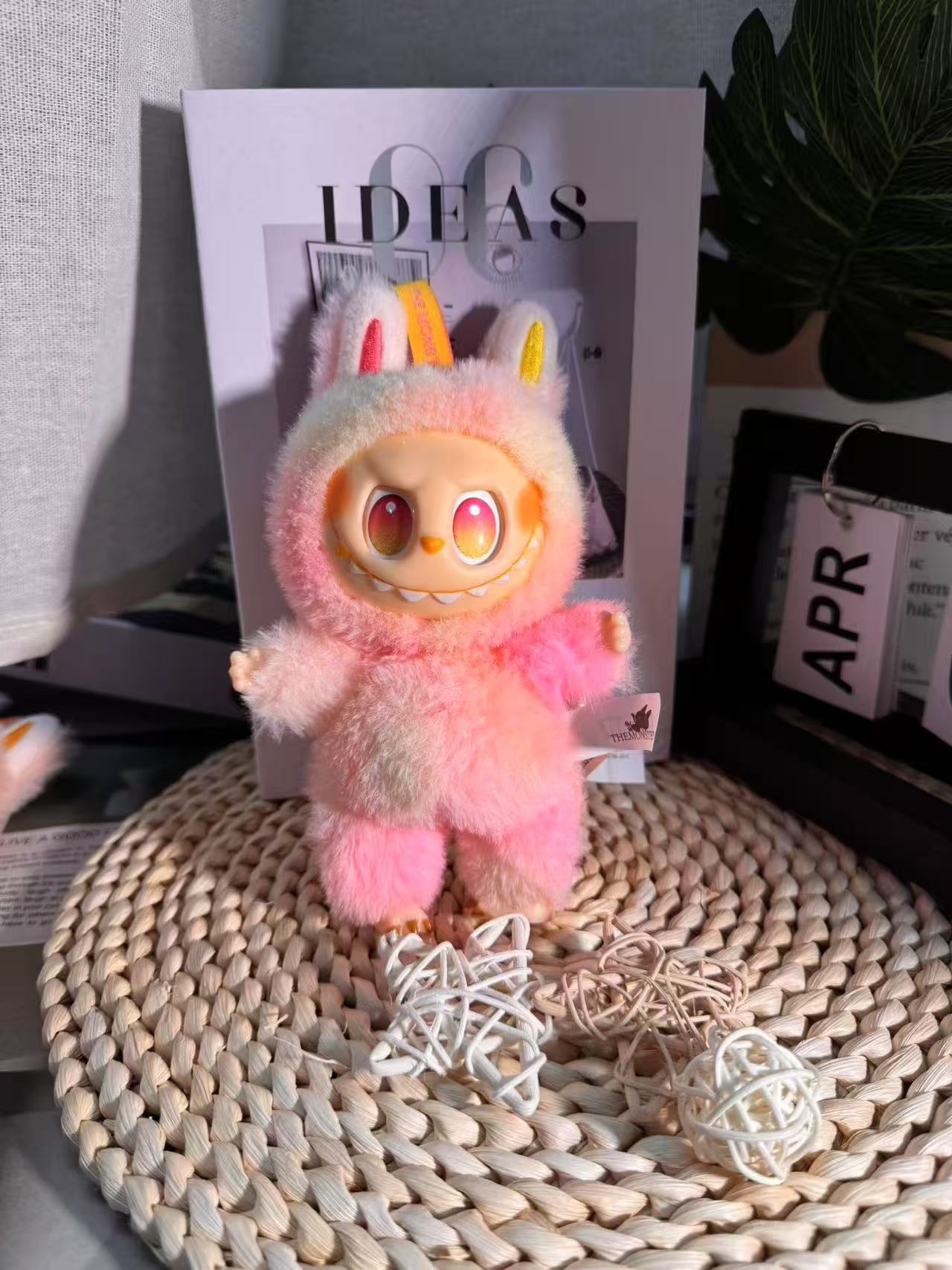 No.3【ロイヤルティ】ピンクヌード衣装